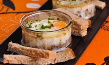 Œufs Cocotte, émulsion au Pavé de la Ginestarié